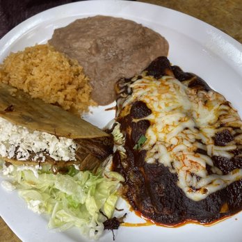 Hacienda Sahuayo - Mole cheese enchilada, shredded beef hard taco - Mexican Near Me - Stockton, California