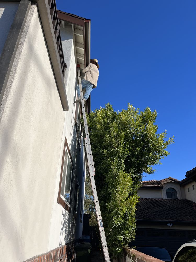 Slide of Ricks Raingutter Service