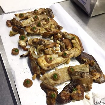 Sala de Despiece - Mushrooms - Gastropubs Near Me - Madrid, M