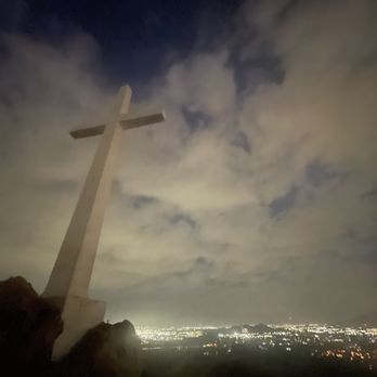 Mount Rubidoux Trail - Top of the mountain at the perfect time. - Hiking Near Me - Riverside, California Mount Rubidoux Trail - Top of the mountain at the perfect time. - Hiking Near Me - Riverside, California