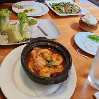 Tigon - Fresh spring roll, lemongrass pork - Vietnamese Near Me - El Cerrito, California Tigon - Fresh spring roll, lemongrass pork - Vietnamese Near Me - El Cerrito, California