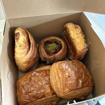 Fournée Bakery - Pain au Chocolat, Ham and Manchego Croissant, Almond Chocolate Croissant, Ham and Egg Croissant - Bakeries Near Me - Berkeley, California