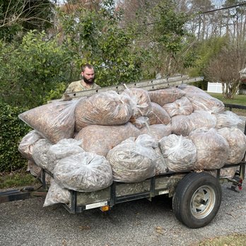 Father and Son Landscaping - A trailer full of leaves and debris after a hard days work. - Landscaping Near Me - Hampton, Virginia Father and Son Landscaping - A trailer full of leaves and debris after a hard days work. - Landscaping Near Me - Hampton, Virginia