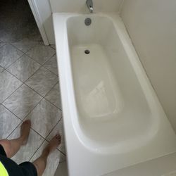 Primary Pacific Cleaning - After tub cleaning