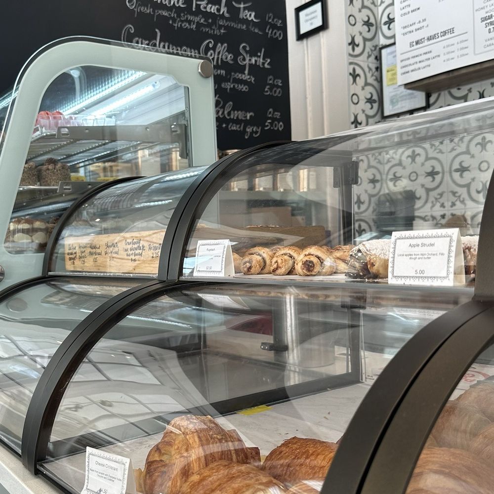 The European - Dessert case - Bakeries Near Me - Springfield, Missouri The European - Dessert case - Bakeries Near Me - Springfield, Missouri