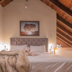 Chimney Hill Estate Inn