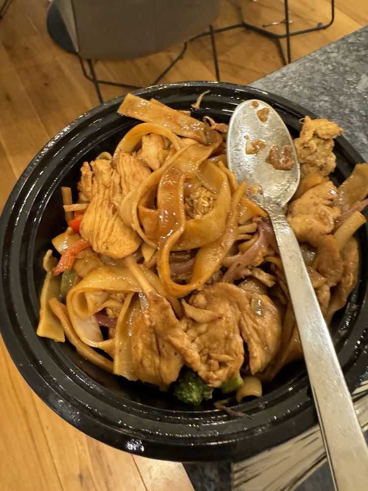 Beyond Sushi Thai Image