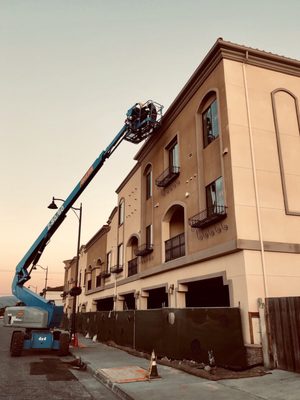 South Valley Roofing Logo