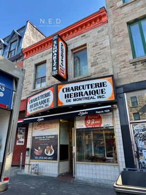 Schwartz's Deli by null