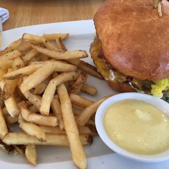 Marlowe - Mmmmmm. Burger me. - Diners Near Me - San Francisco, California Marlowe - Mmmmmm. Burger me. - Diners Near Me - San Francisco, California