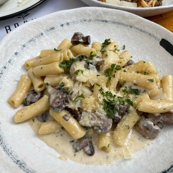 Brava Garden Eatery - Homemade Rigatoni Mushroom - Wine Bars Near Me - Pleasanton, California