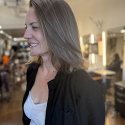 Mid length soft layers by stylist Xo