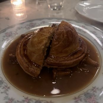 Lord's - Duck pie with Chanterelle mushrooms - British Near Me - New York, New York