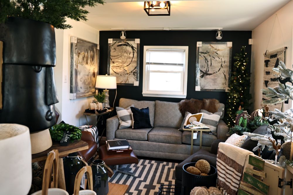 LUXE HOME INTERIORS, DESIGN + DÉCOR Updated August 2024 10 Photos