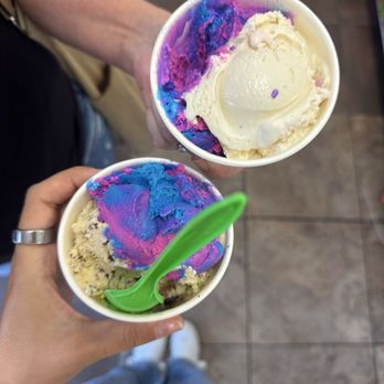 Ocean Rainbow - Cotton candy, burnt milk - Ice Cream & Frozen Yogurt Near Me - Oceanside, California
