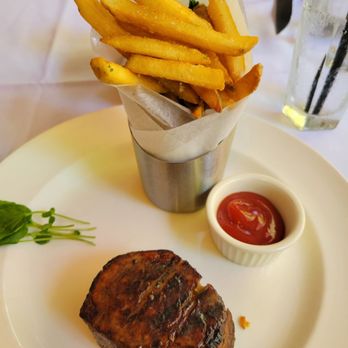 The Capital Grille - Filet mignon and fries - Steakhouses Near Me - Austin, Texas The Capital Grille - Filet mignon and fries - Steakhouses Near Me - Austin, Texas