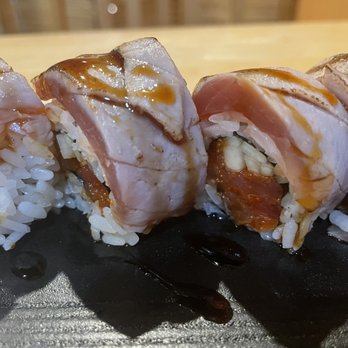 Naomi Sushi - Tataki Tuna Roll - Japanese Near Me - Arlington Heights, Illinois Naomi Sushi - Tataki Tuna Roll - Japanese Near Me - Arlington Heights, Illinois