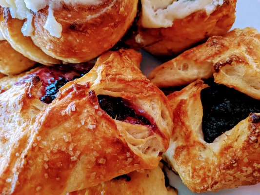 Fox and Lion Bread by null