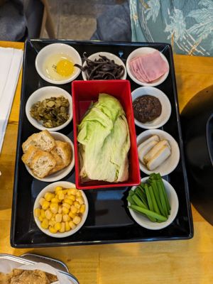 Ten Seconds Yunnan Rice Noodle (十秒到云南过桥米线） by null