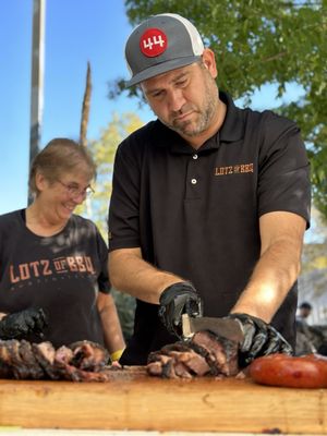 Lotz of BBQ by null