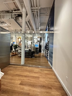 UNIQLO Soho Store by null