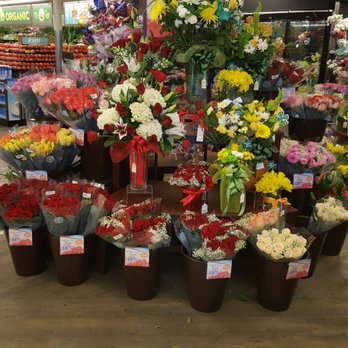 Safeway - Beautiful flowers - Grocery Near Me - Honolulu, Hawaii Safeway - Beautiful flowers - Grocery Near Me - Honolulu, Hawaii