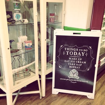 MacKay's Ice Cream - Sweet Shoppe. - Ice Cream & Frozen Yogurt Near Me - Cochrane, Alberta