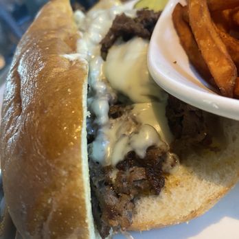 Yard House - Cheesesteak - New American Near Me - Concord, California
