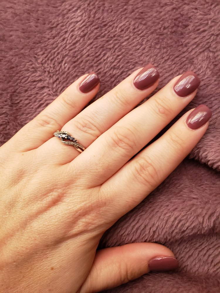A-Plus Nails And Spa Logo