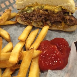 Killer Burger - Peanut butter pickle bacon burger