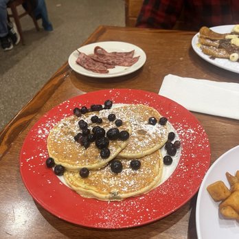 Sawyer's Farmhouse Breakfast - Blueberry pancakes - Breakfast & Brunch Near Me - Pigeon Forge, Tennessee Sawyer's Farmhouse Breakfast - Blueberry pancakes - Breakfast & Brunch Near Me - Pigeon Forge, Tennessee