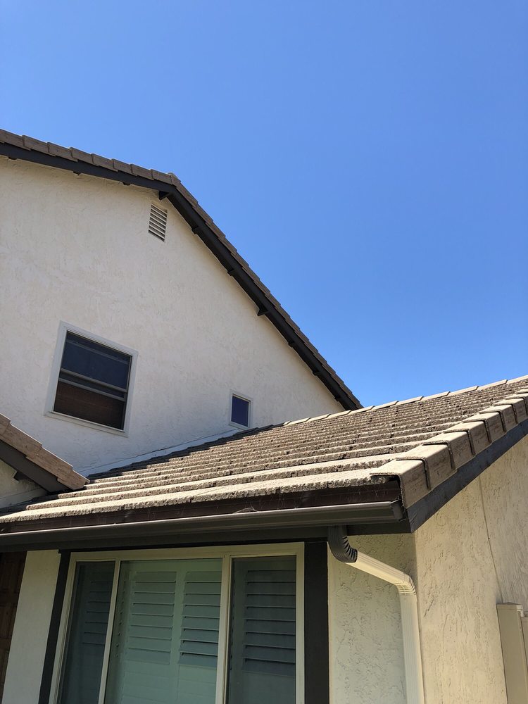 Slide of Ceus Roofing and Painting