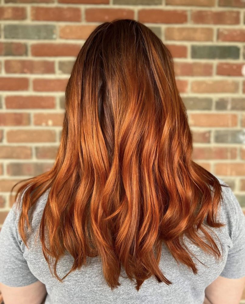 Cuts By Casey Logo
