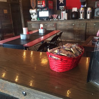 Old 300 BBQ - Barbeque Near Me - Blanco, Texas Old 300 BBQ - Barbeque Near Me - Blanco, Texas