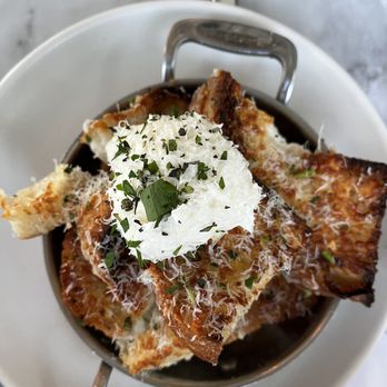 North Italia - White Truffle Garlic Bread - Italian Near Me - Gilbert, Arizona North Italia - White Truffle Garlic Bread - Italian Near Me - Gilbert, Arizona
