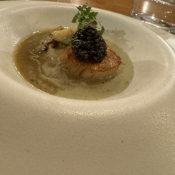 ANONA - Undercooked scallop with too much liquid - French Near Me - Paris, 01