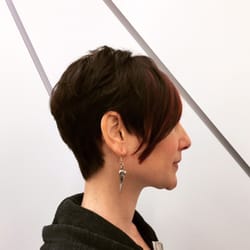 Lovely 2 toned color angled  cut by Kristenlee