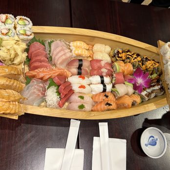 Kusshi - Sushi Row Boat - Sushi Bars Near Me - Silver Spring, Maryland Kusshi - Sushi Row Boat - Sushi Bars Near Me - Silver Spring, Maryland