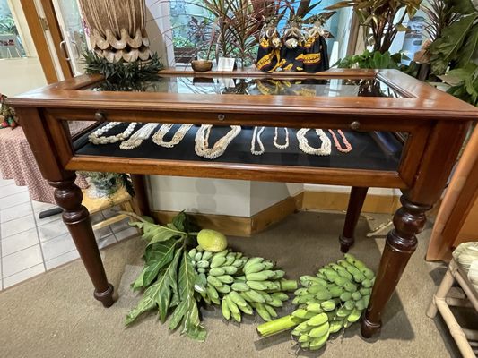 Na Mea Hawaii by null