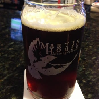 The Dancing Bear Pub - Pubs Near Me - Waco, Texas