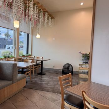 Casa De Pho & Tacos - Interior - Vietnamese Near Me - Canoga Park, California Casa De Pho & Tacos - Interior - Vietnamese Near Me - Canoga Park, California