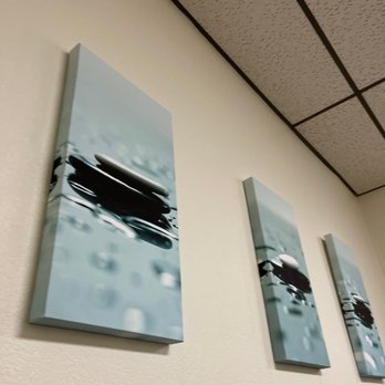 Hernandez Chiropractic - Relaxing while getting back adjusted - Chiropractors Near Me - San Marcos, California