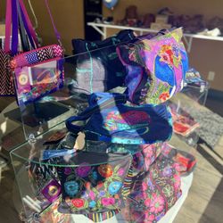 The Cobbler - Summer selection of Laual Burch