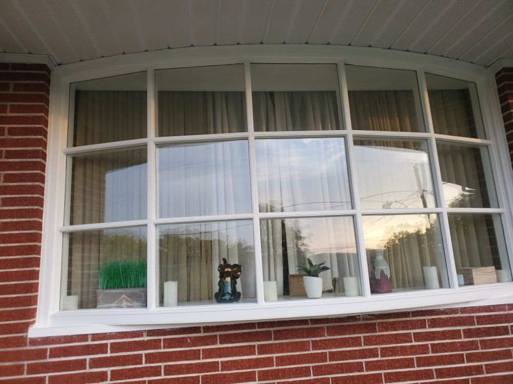 Slide of Mike's Friendly House Doctor Service