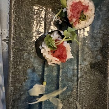 Aki Restaurant - Spicy tuna roll - Sushi Bars Near Me - Los Angeles, California Aki Restaurant - Spicy tuna roll - Sushi Bars Near Me - Los Angeles, California