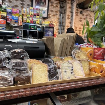 Kips Bay Deli - a display of bread and pastries - Delis Near Me - New York, New York Kips Bay Deli - a display of bread and pastries - Delis Near Me - New York, New York
