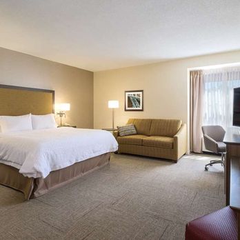 Hampton Inn Waterville - Guest room - Hotels Near Me - Waterville, Maine