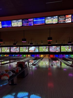 Red Rock Lanes by null