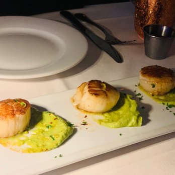 Moonshadows - Pan seared scallops - Seafood Near Me - Malibu, California
