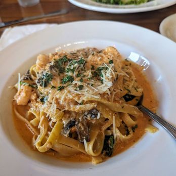 Schooners - Sea food pasta - Seafood Near Me - Cayucos, California Schooners - Sea food pasta - Seafood Near Me - Cayucos, California